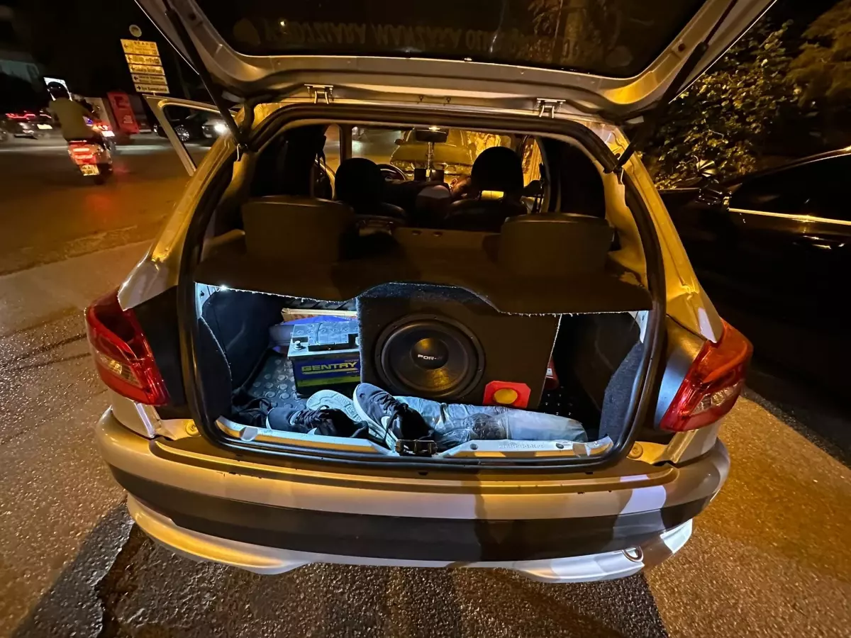 Sakarya\'da Trafik Denetimlerinde 50 Sürücüye Ceza