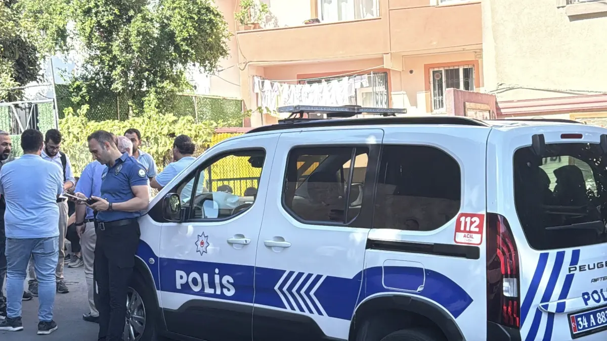 İstanbul\'da şüpheli ölüm! Evde yüzüstü yatar halde bulundu