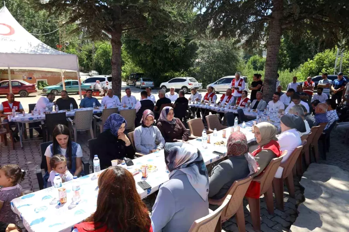 Yahyalı\'da Türk Kızılay Gönüllü Merkezi Açıldı