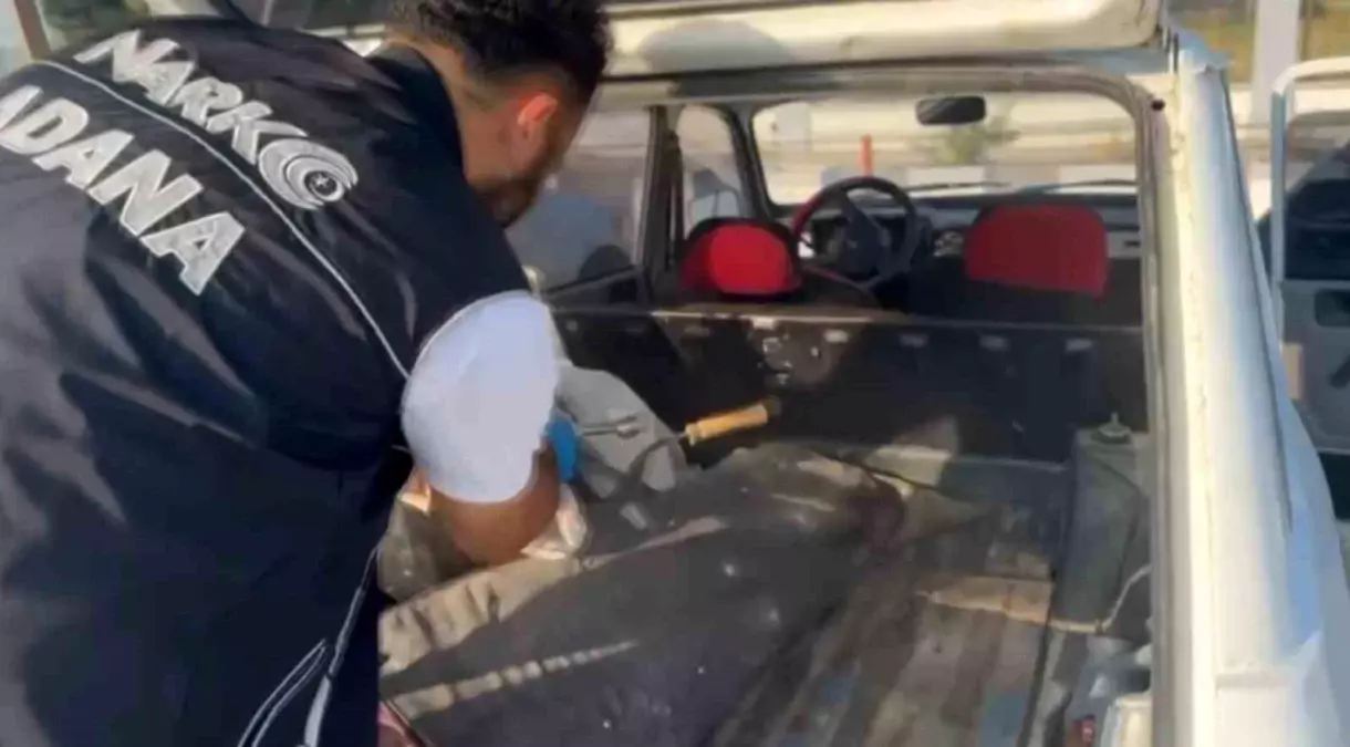 Adana\'da Uyuşturucu Operasyonu: 3 Bin Hap Ele Geçirildi