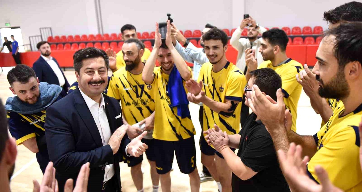 Yenişehir Belediyesi\'nden Belediyespor Açıklaması: Destek Reddedildi