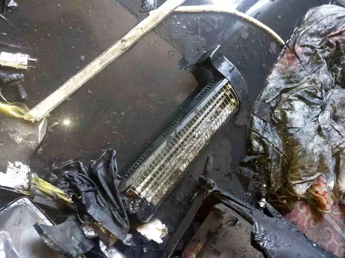 Yozgat\'ta Elektrik Sobasından Çıkan Yangın Evi Kül Etti
