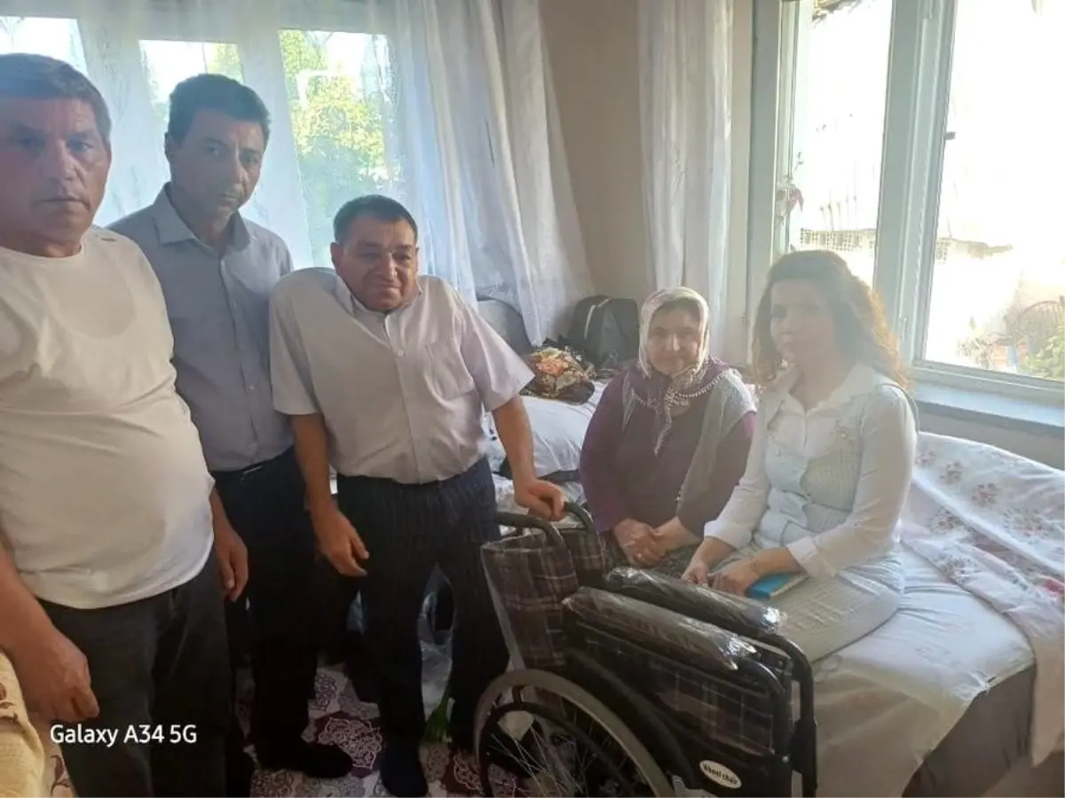 Engellilere Tekerlekli Sandalye Desteği