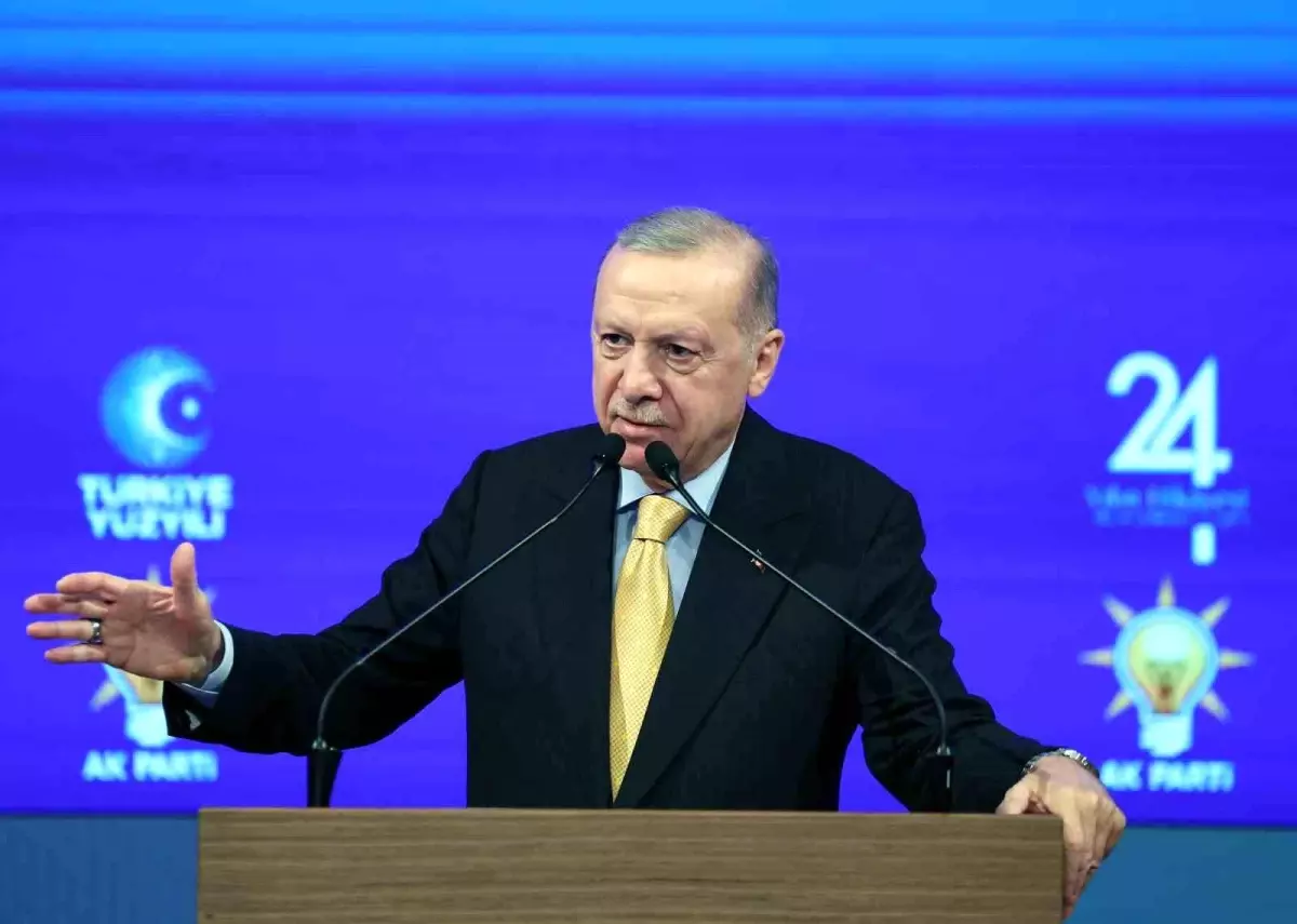 Cumhurbaşkanı Erdoğan: "AK Parti\'yi Türkiye\'nin en büyük partisi yapan, işte bu yetişmiş, işte bu liyakatli insan kaynağına sahip olmasıdır.