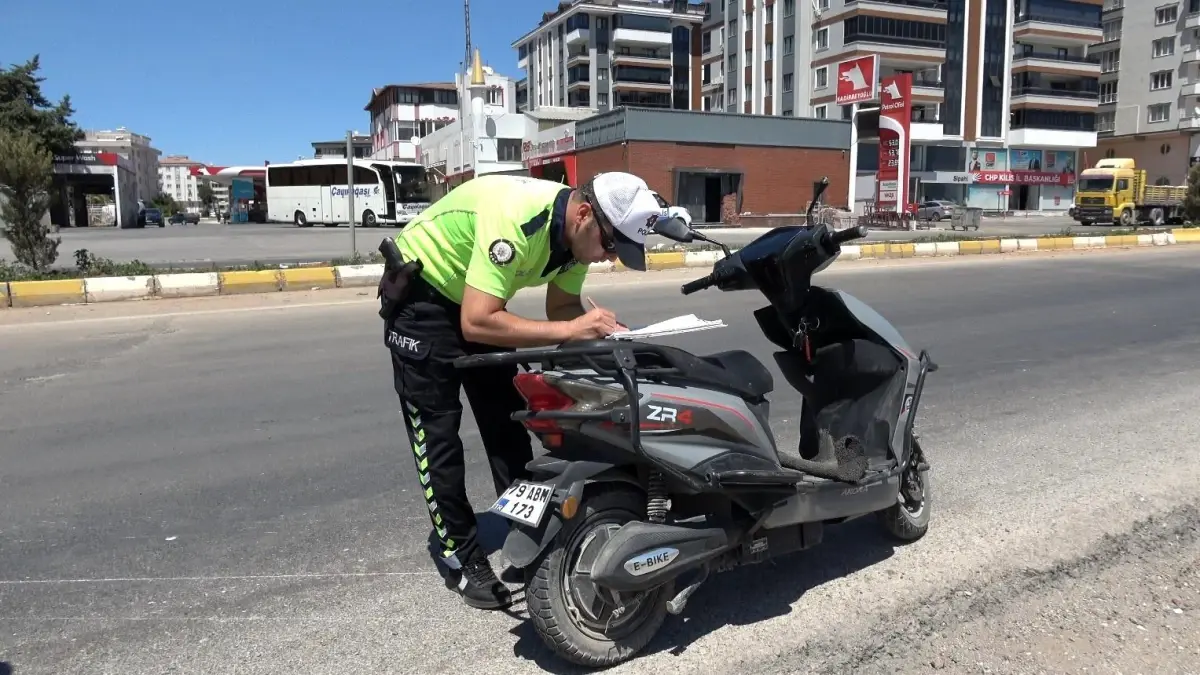 Kilis\'te Kaza: 2 Yaralı