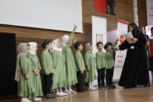 Şanlıurfa Büyükşehir Belediyesi 700 bisikletle Kur'an kursu öğrencilerine unutulmaz sevinç yaşattı