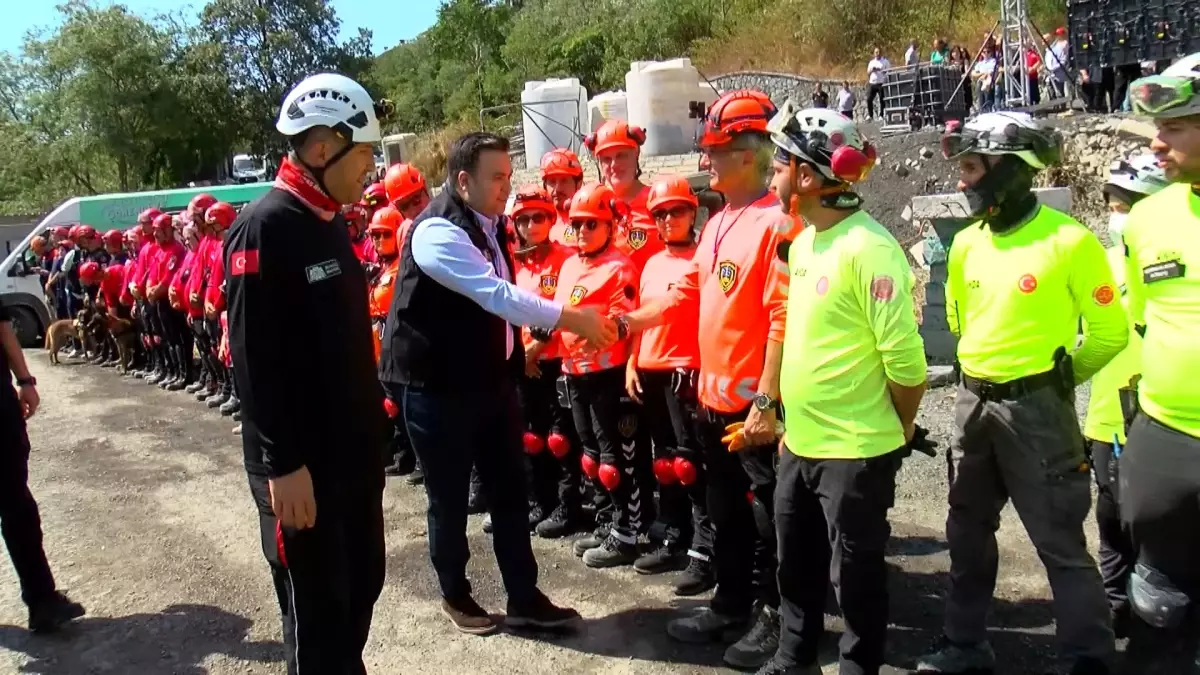 Beşiktaş\'ta Deprem Tatbikatı Yapıldı