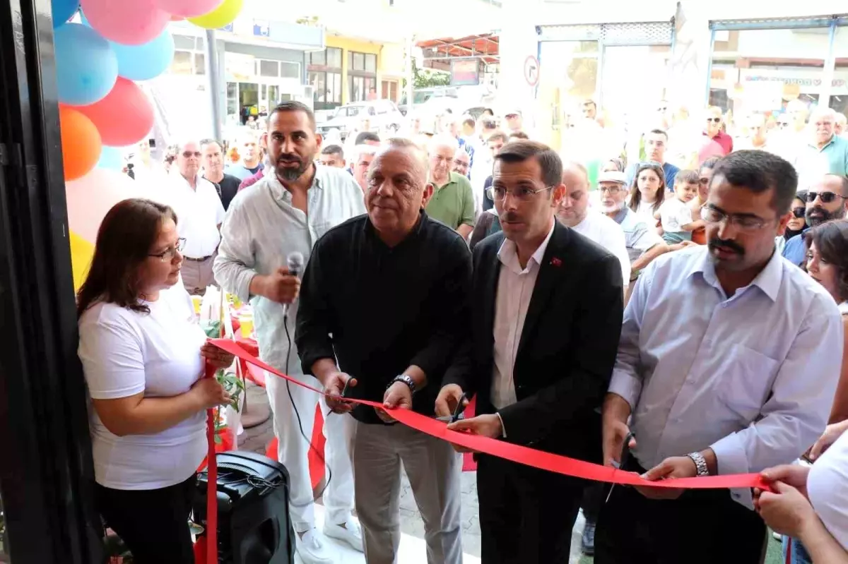 Bozdoğan\'da Kırtasiye ve Oyun Salonu Açıldı