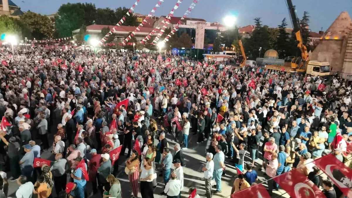 CHP Genel Başkanı Özgür Özel Kırşehir\'de Miting Düzenledi