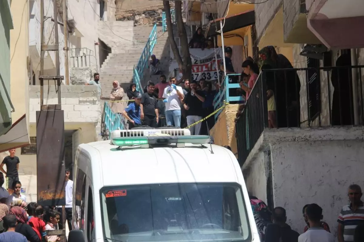 Şanlıurfa\'da Çiftin Ölümü: Eşini Vurup İntihar Etti