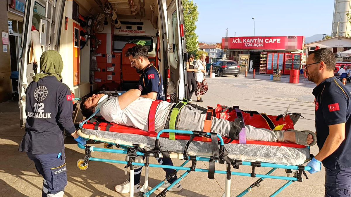 Bursa\'da Çekiçle Saldırı: Genç Yaralandı