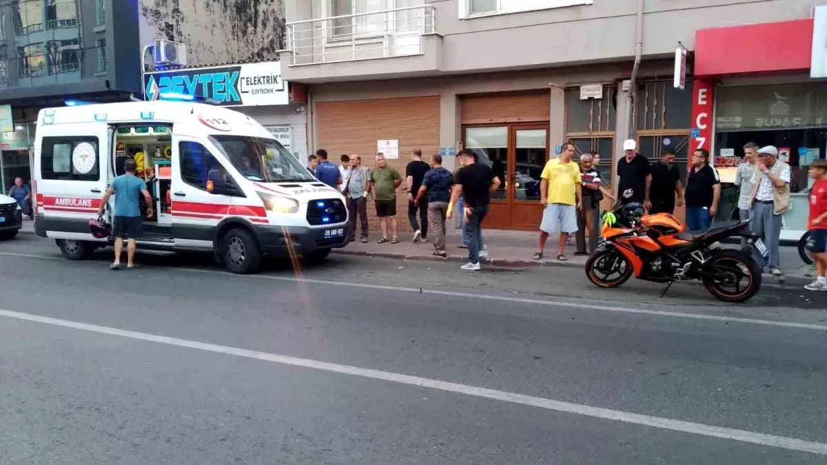 Muratlı\'da Motosiklet ve Otomobil Çarpıştı