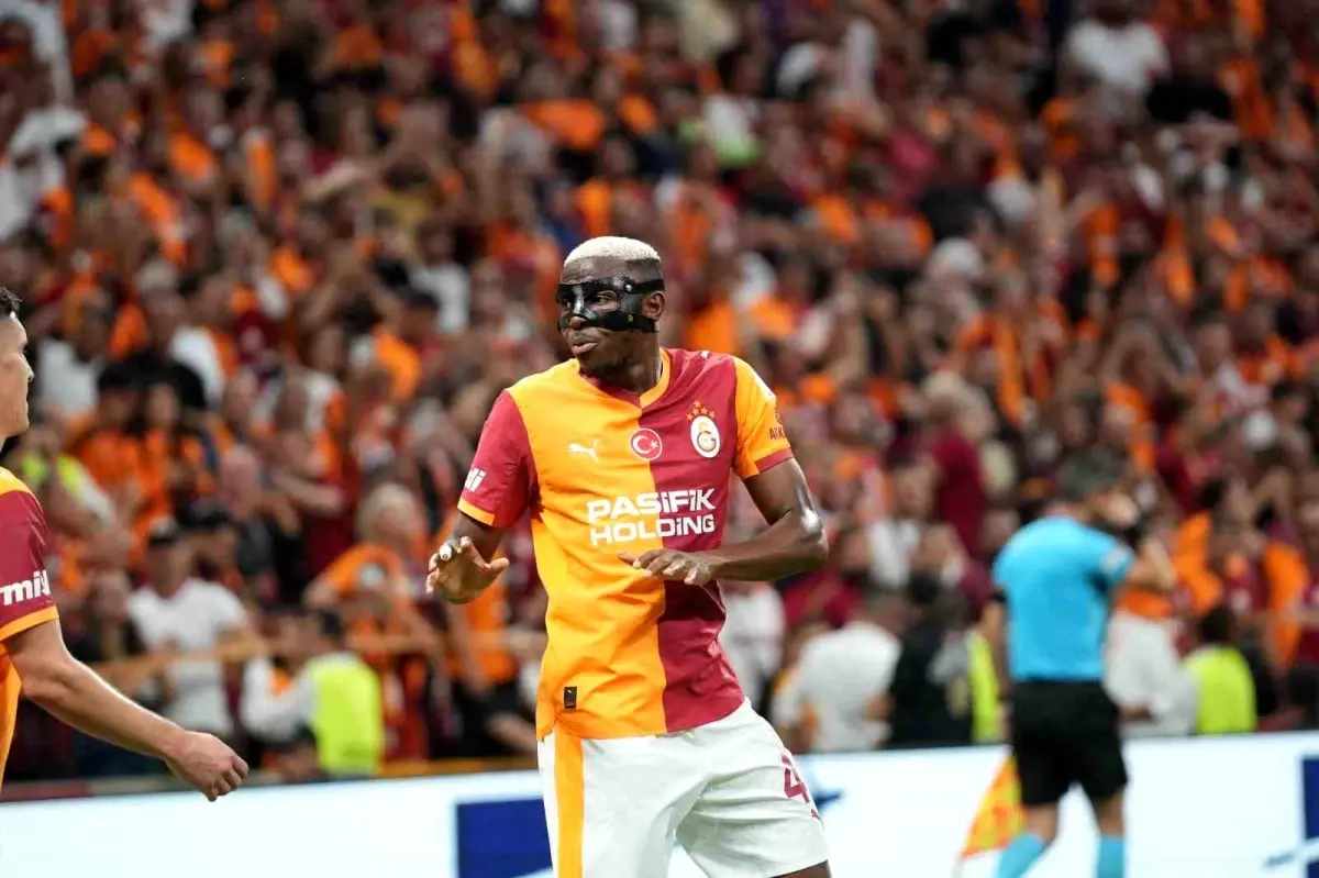 Osimhen\'in Galatasaray\'daki İlk Maçı