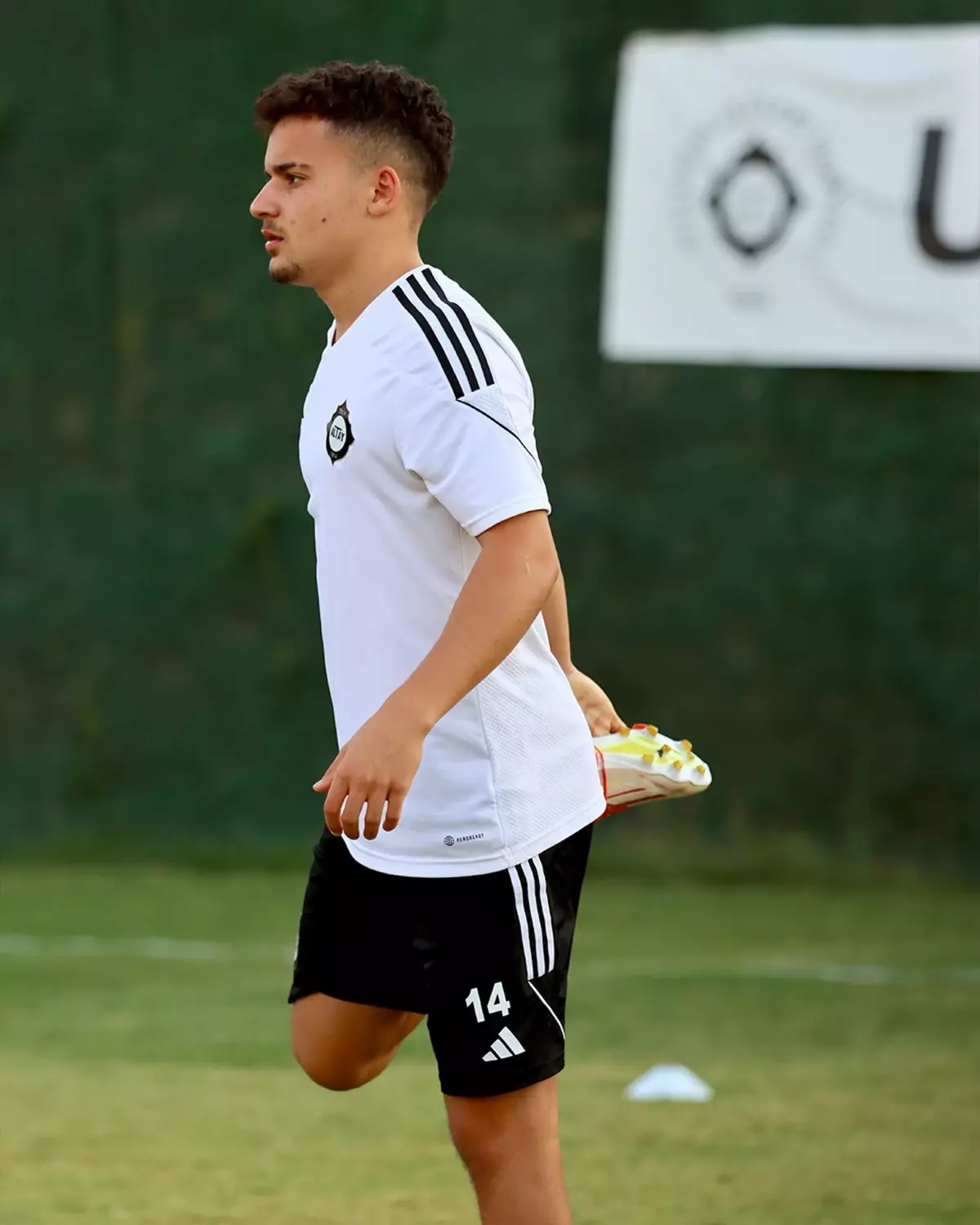 Altay\'ın Genç Yıldızı Sani Gerçek