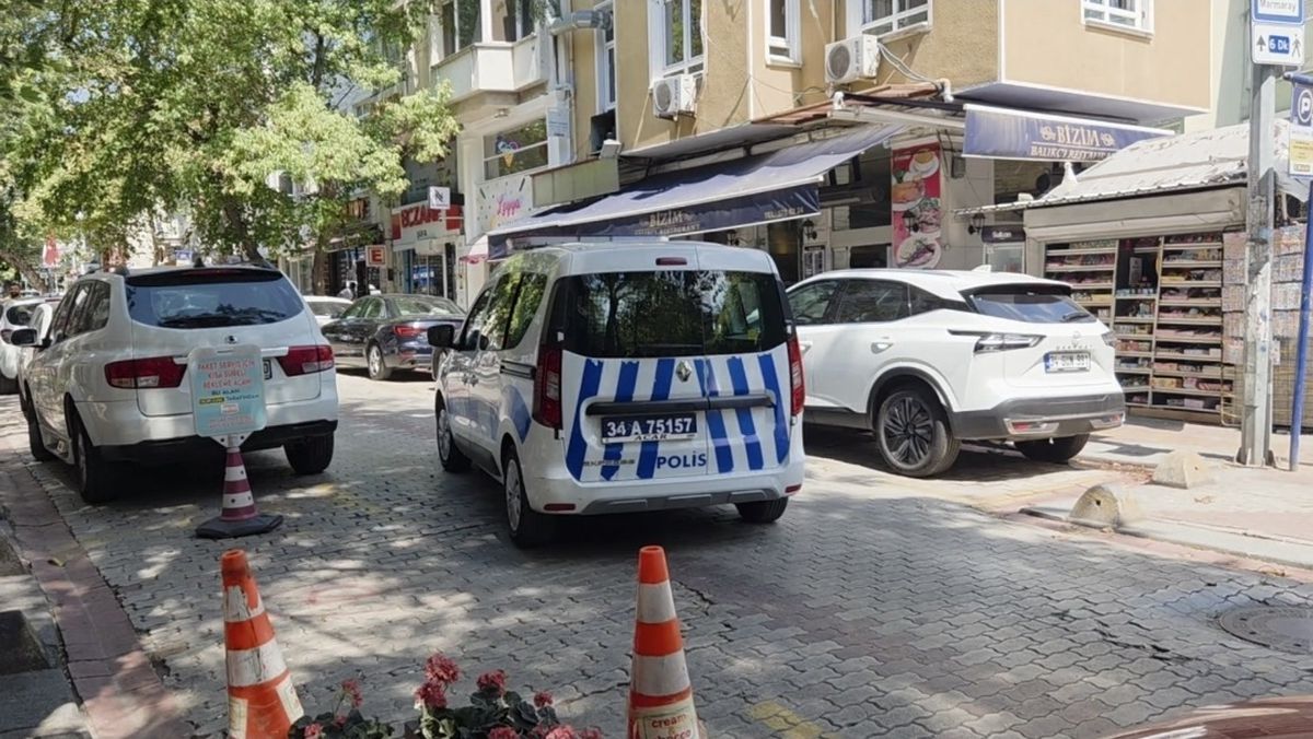 Bakırköy\'de Düşen Parayı Alıp Kaçmaya Çalıştı