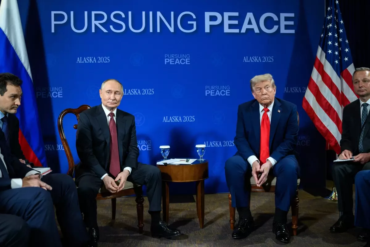 Trump ve Putin Alaska\'da Görüştü
