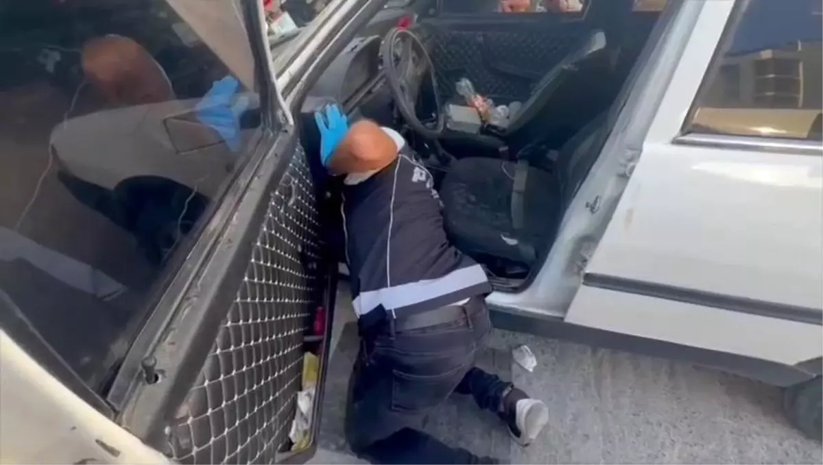 Hatay\'da 2 Bin Uyuşturucu Hap Ele Geçirildi