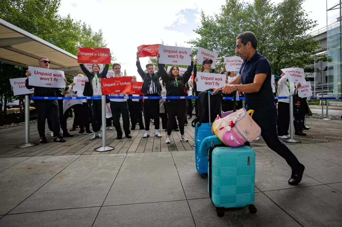 Air Canada Uçuşlarını Grev Nedeniyle Durdurdu