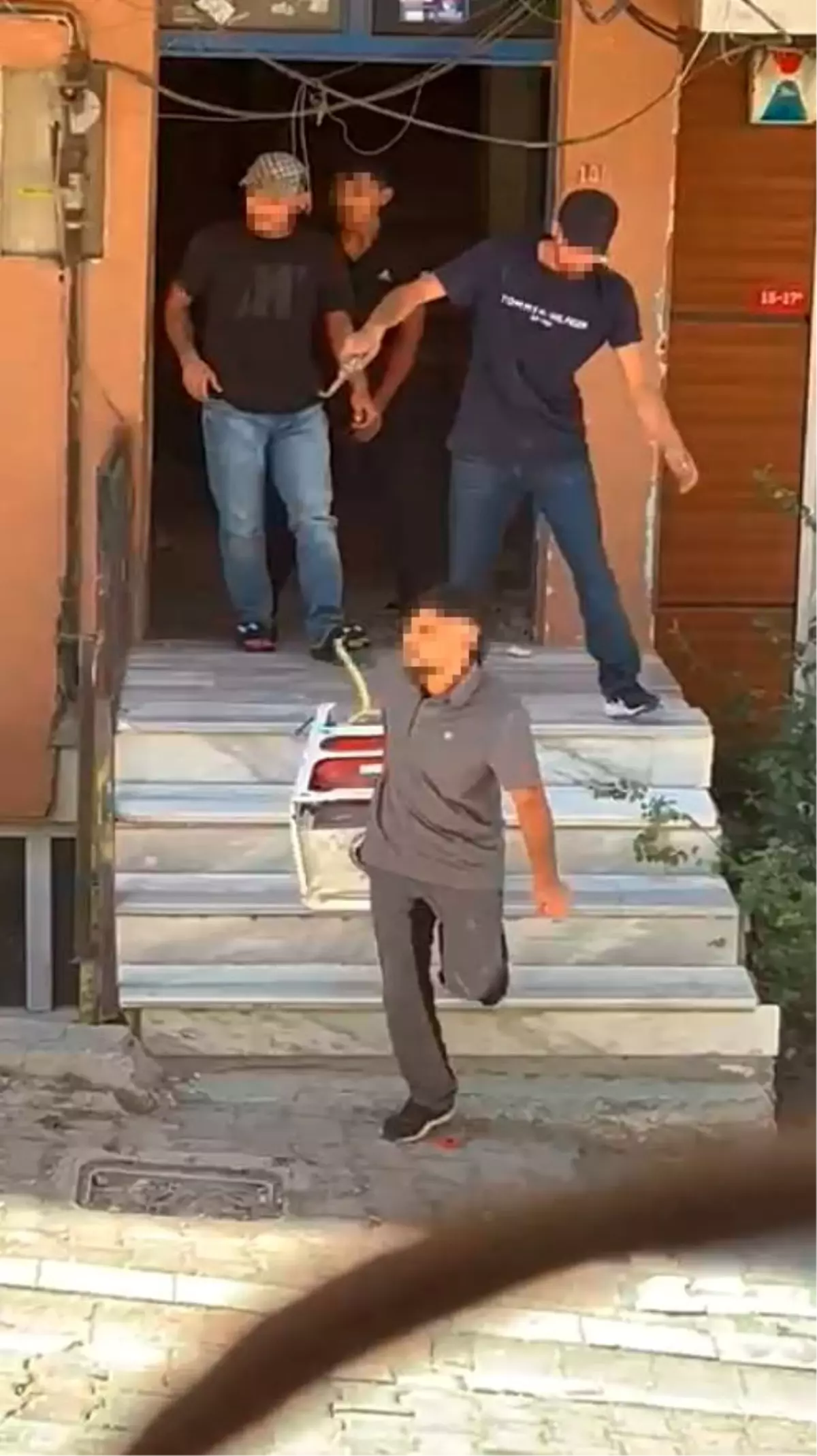 Esenyurt\'ta Hırsızlık Skandalı