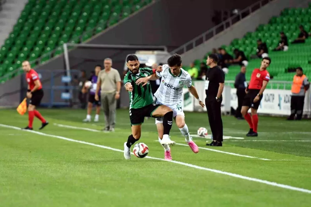 Sakaryaspor, Iğdır FK\'yı 3-2 Mağlup Etti