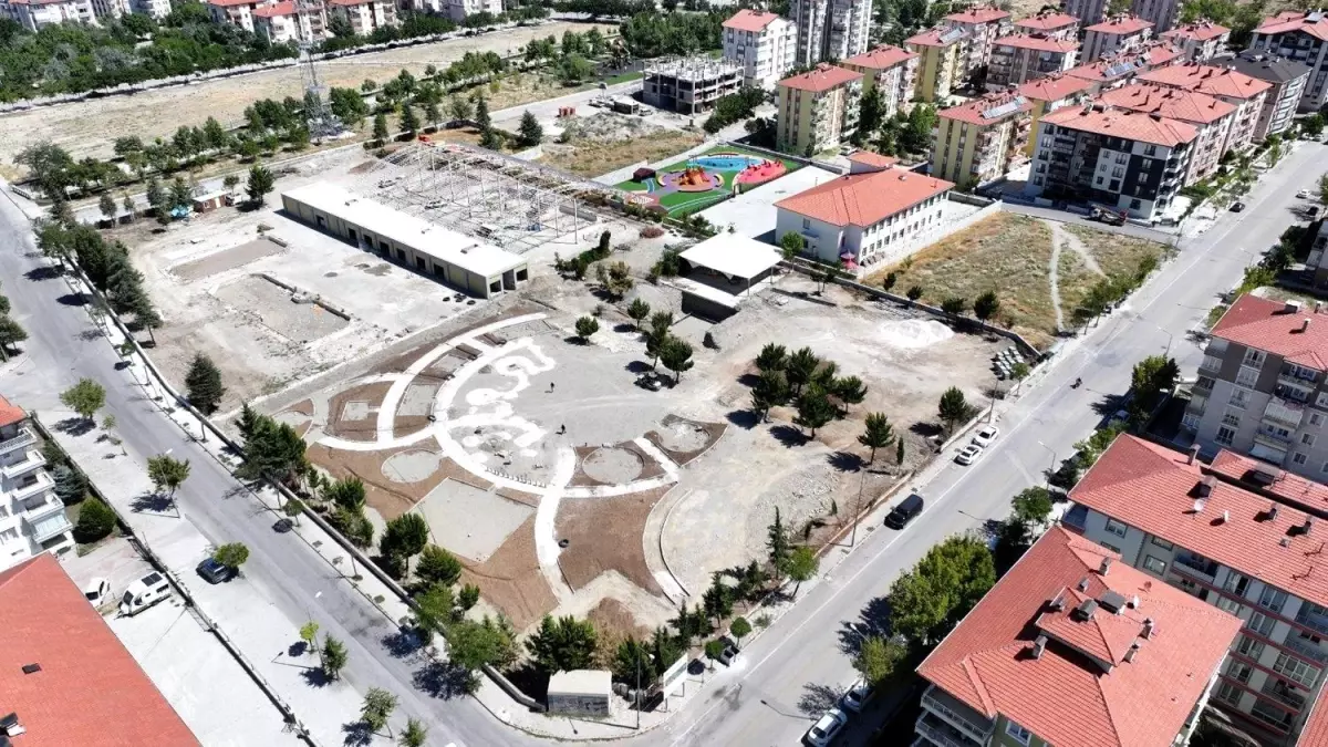 Isparta\'da Atıl Aqua Park Yerine Tomurcuk Masal Parkı İnşa Ediliyor