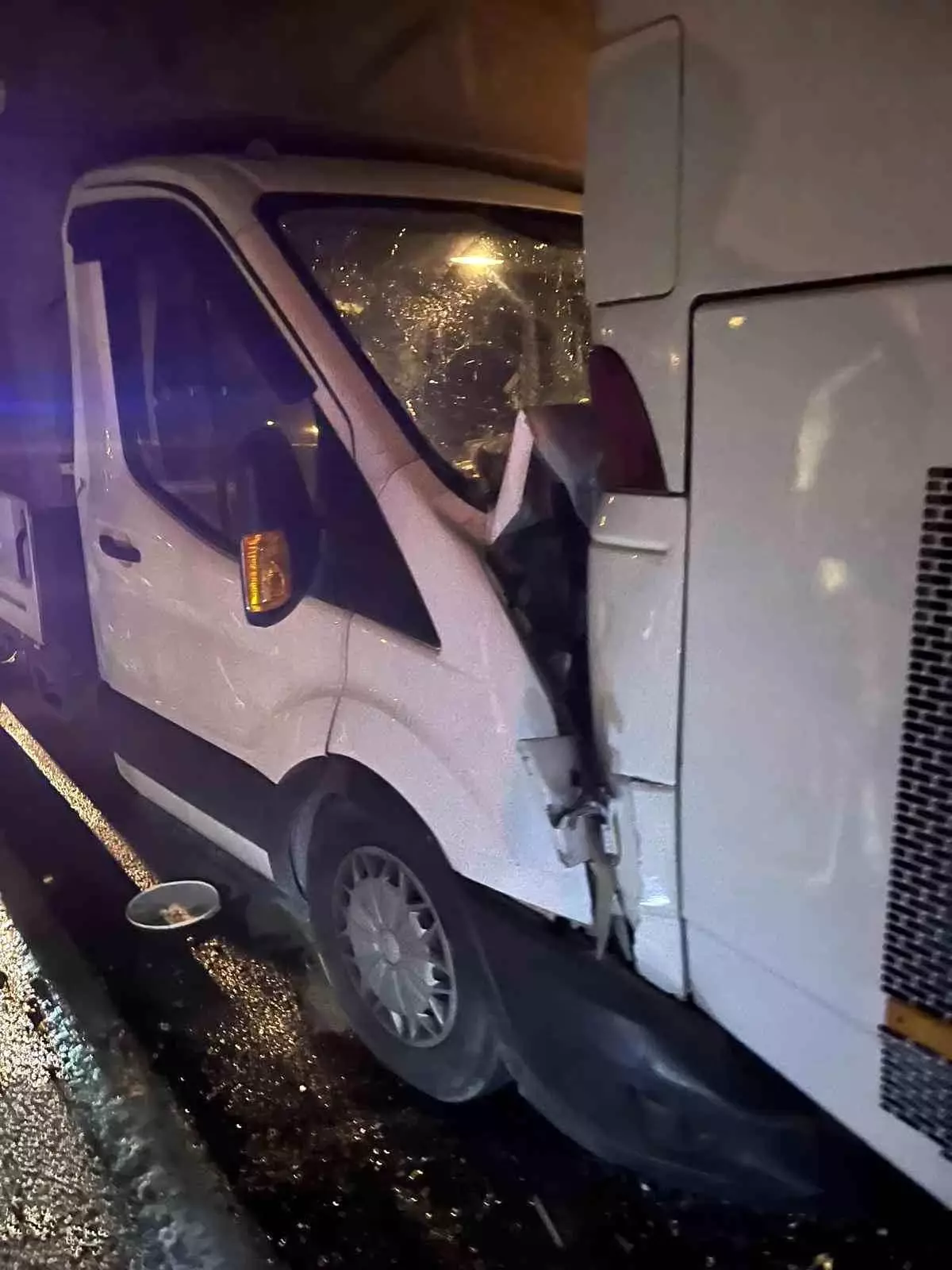 Afyonkarahisar\'da Trafik Kazası: 7 Yaralı