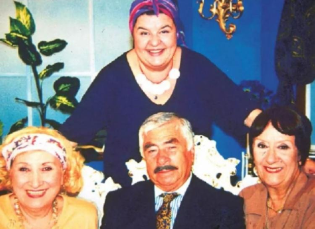 Kaynanalar'ın 'Döndü'sü Defne Yalnız, 3+1 evinde nostaljik bir yaşam sürüyor