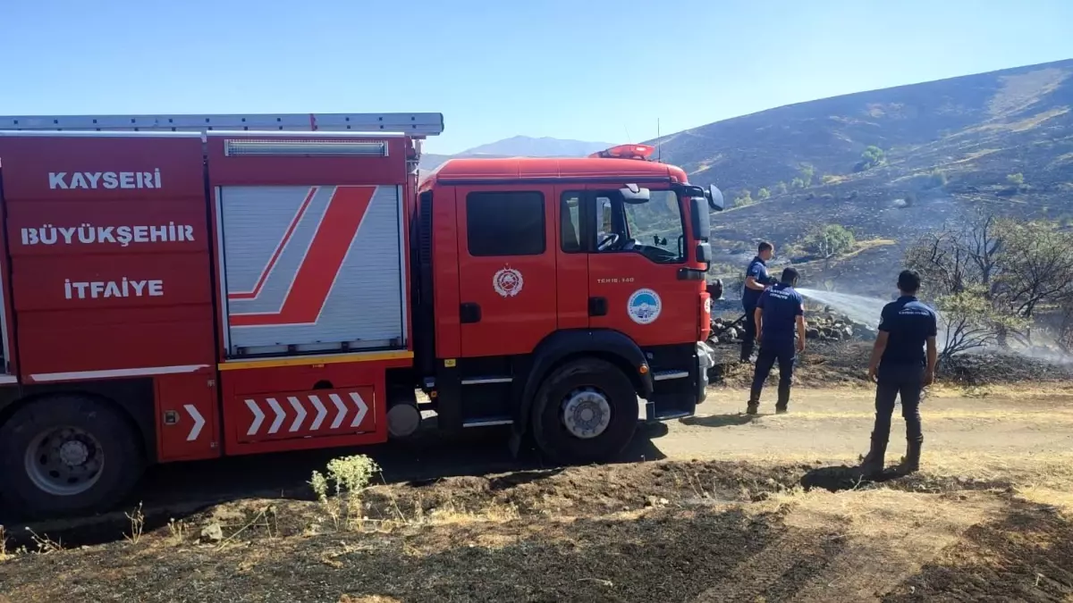 Kayseri İtfaiyesi Sivas\'a Yangın Müdahelesiyle Destek Oldu