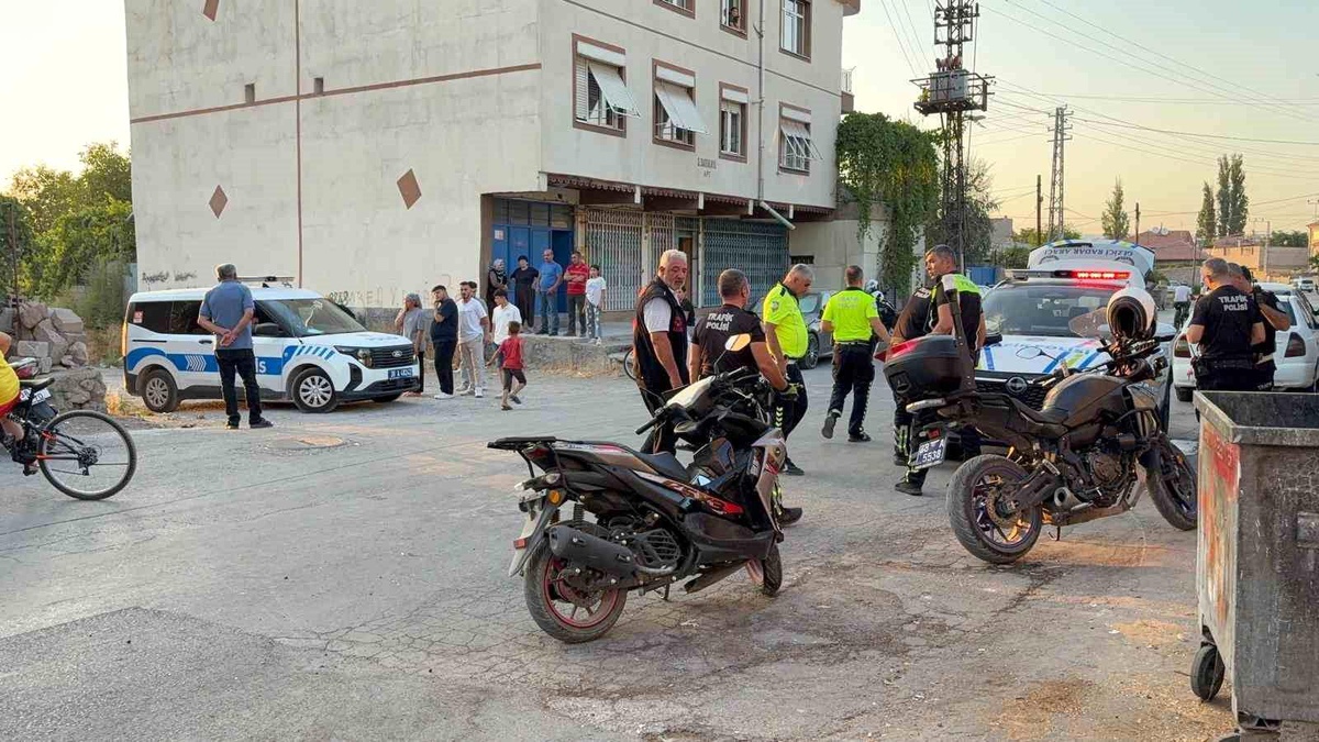 Kayseri\'de Kovalamaca: Plakasız Motosiklet Sürücüsü Yakalandı