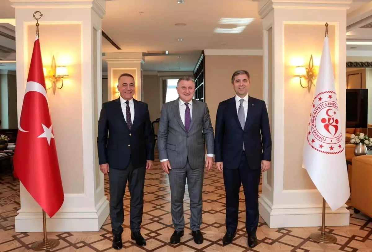 Sultangazi\'ye Dev Kapalı Spor Salonu Projesi