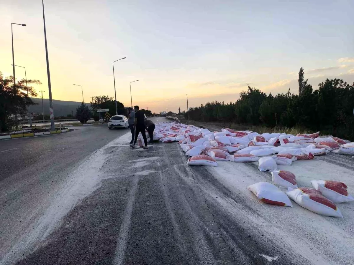 Un Yüklü Tır Kazası Akşehir\'de