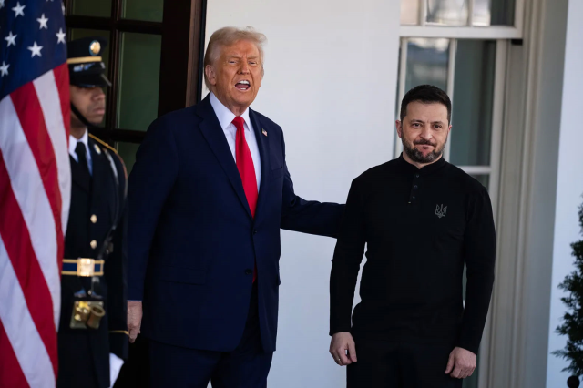 Zelenski'nin Trump'la görüşmesinde giyeceği kıyafet merak konusu oldu