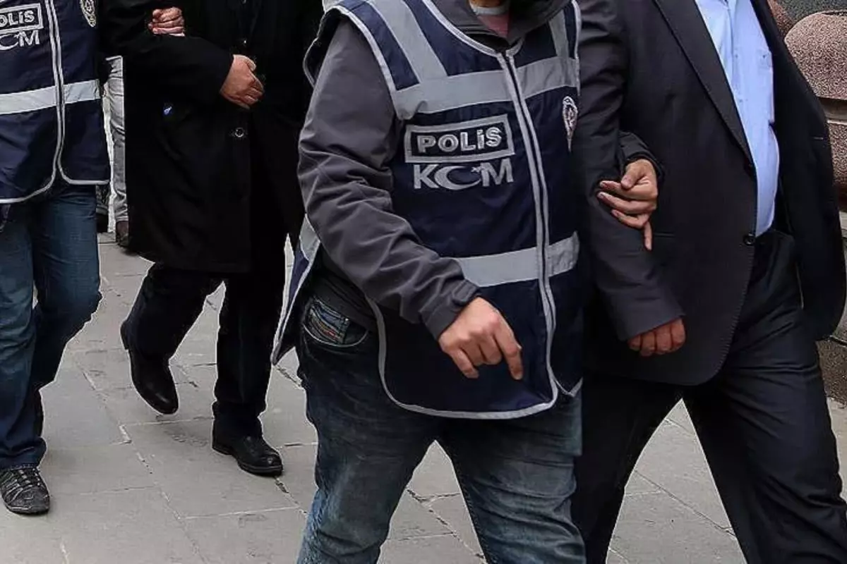 Zonguldak\'ta FETÖ dolandırıcılığı! 2.7 milyon liralık altınla kayıplara karıştılar