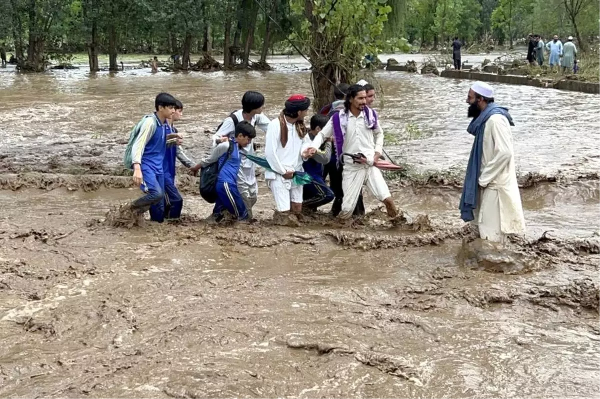Pakistan\'da Sel Felaketi: 20 Ölü