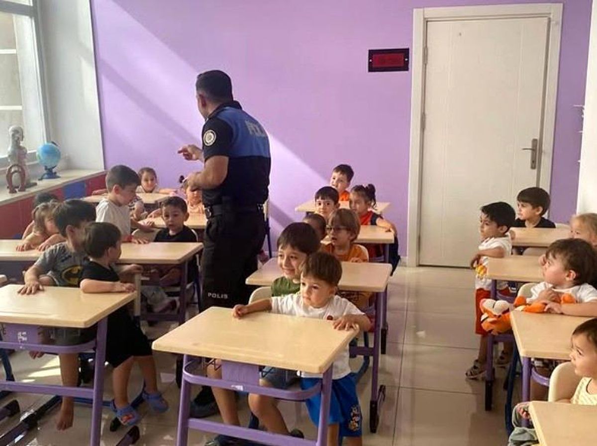 Polislerden Trafik Eğitimi