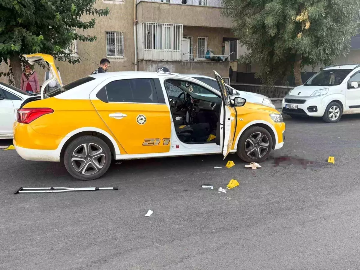 Diyarbakır\'da boşanma aşamasındaki eşini öldüren adam intihar etti