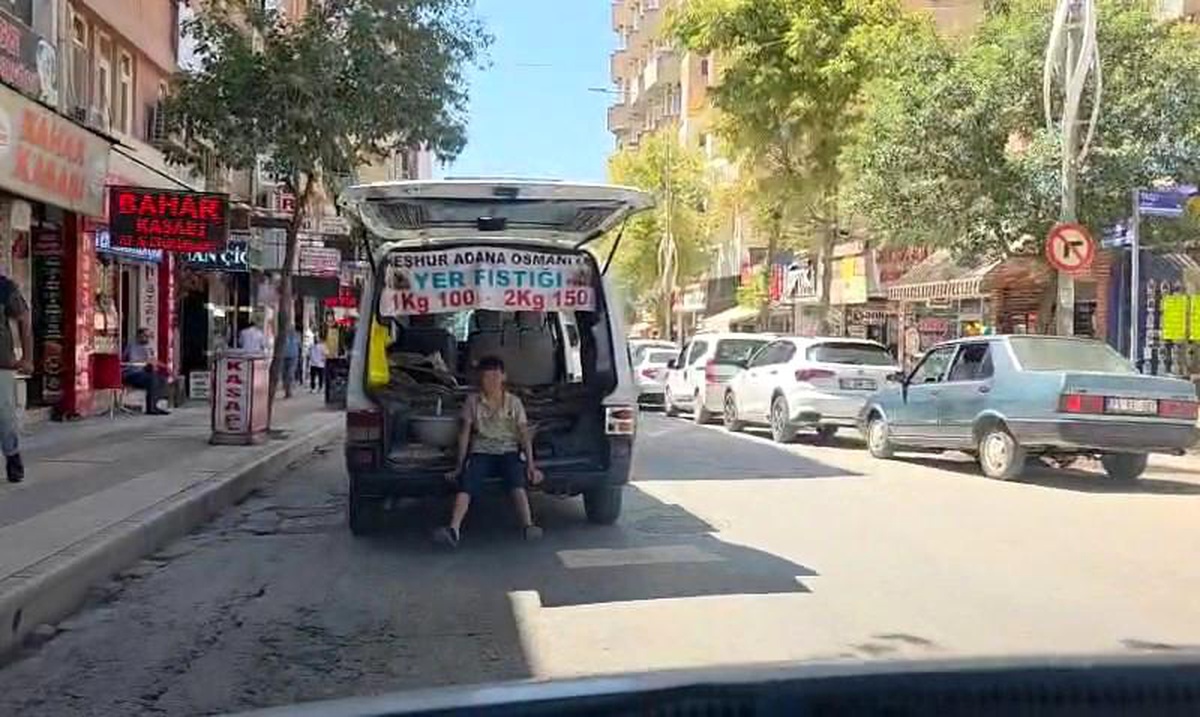 Elazığ\'da Tehlikeli Çocuk Yolculuğu