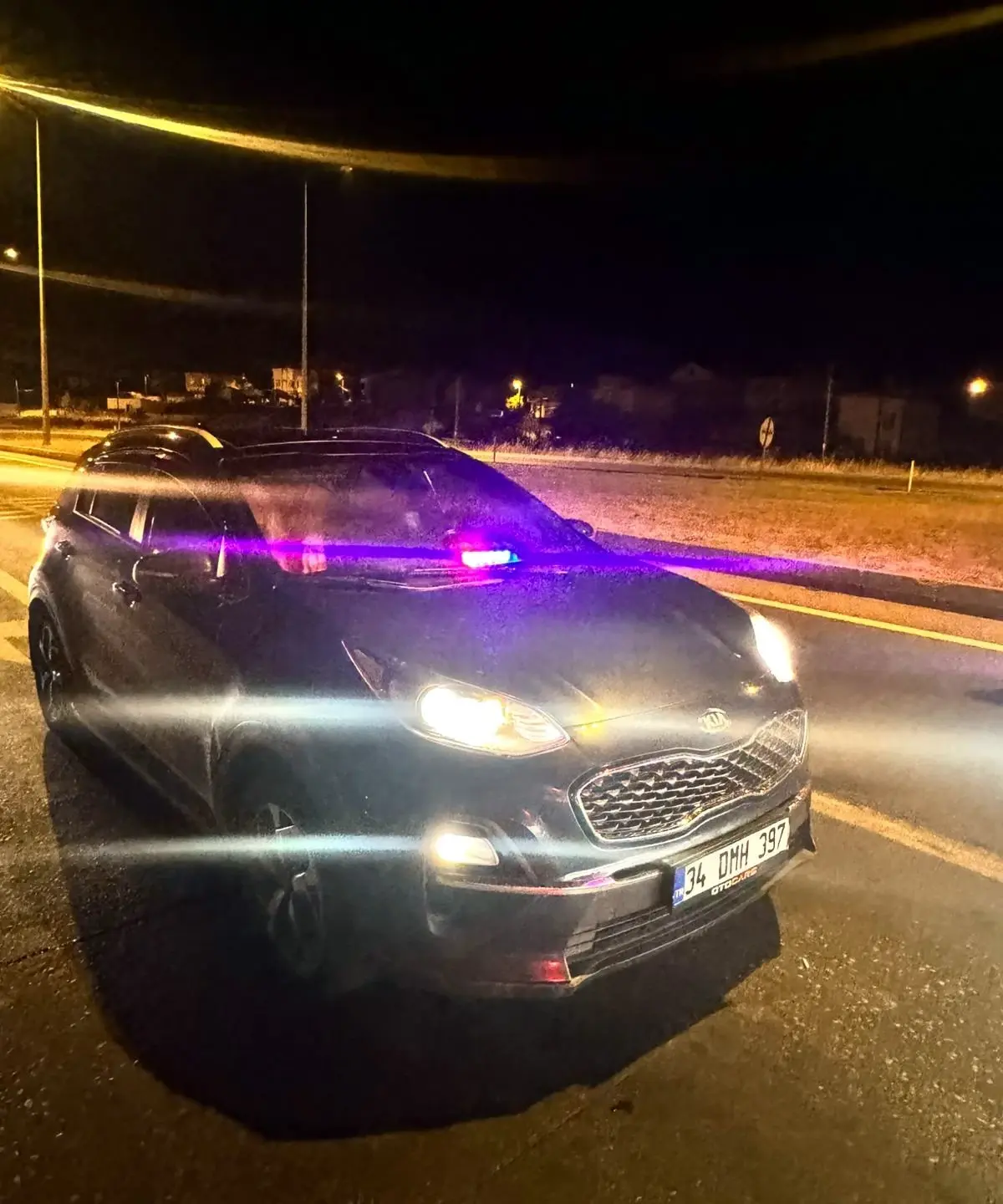 Yetkisiz Çakar Takan Sürücüye Cezası Kesildi