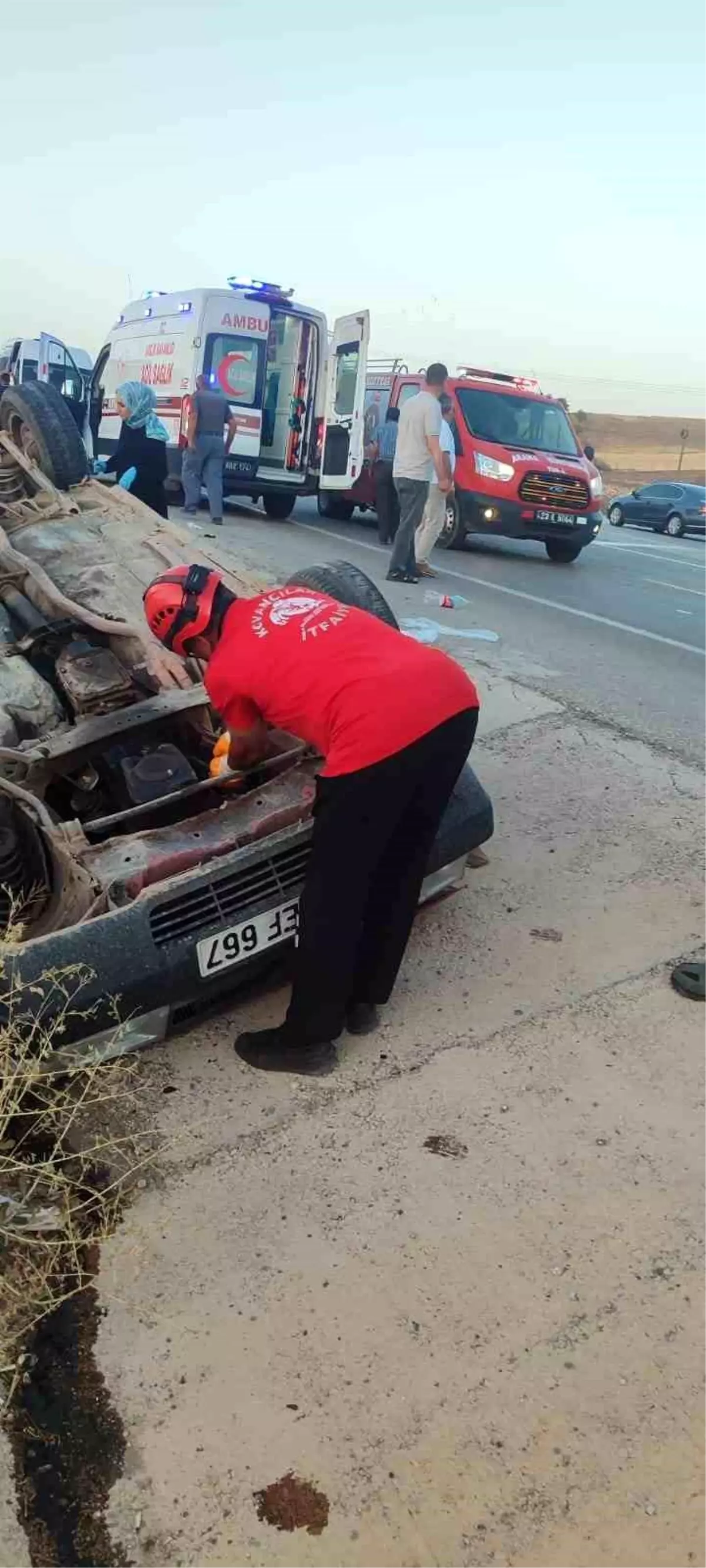 Elazığ\'da Takla Atan Araçta 6 Yaralı