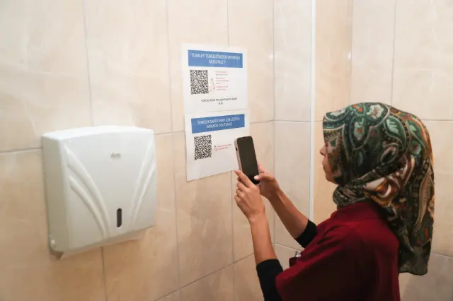Hastanelerde yeni dönem! 'QR Kod Temizlik Uygulaması' Türkiye genelinde yaygınlaşıyor Hastanelerde yeni dönem! 'QR Kod Temizlik Uygulaması' Türkiye genelinde yaygınlaşıyor