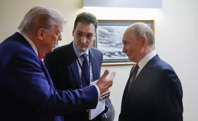 Trump: Fransa, Almanya ve İngiltere sahaya asker göndermek istiyor