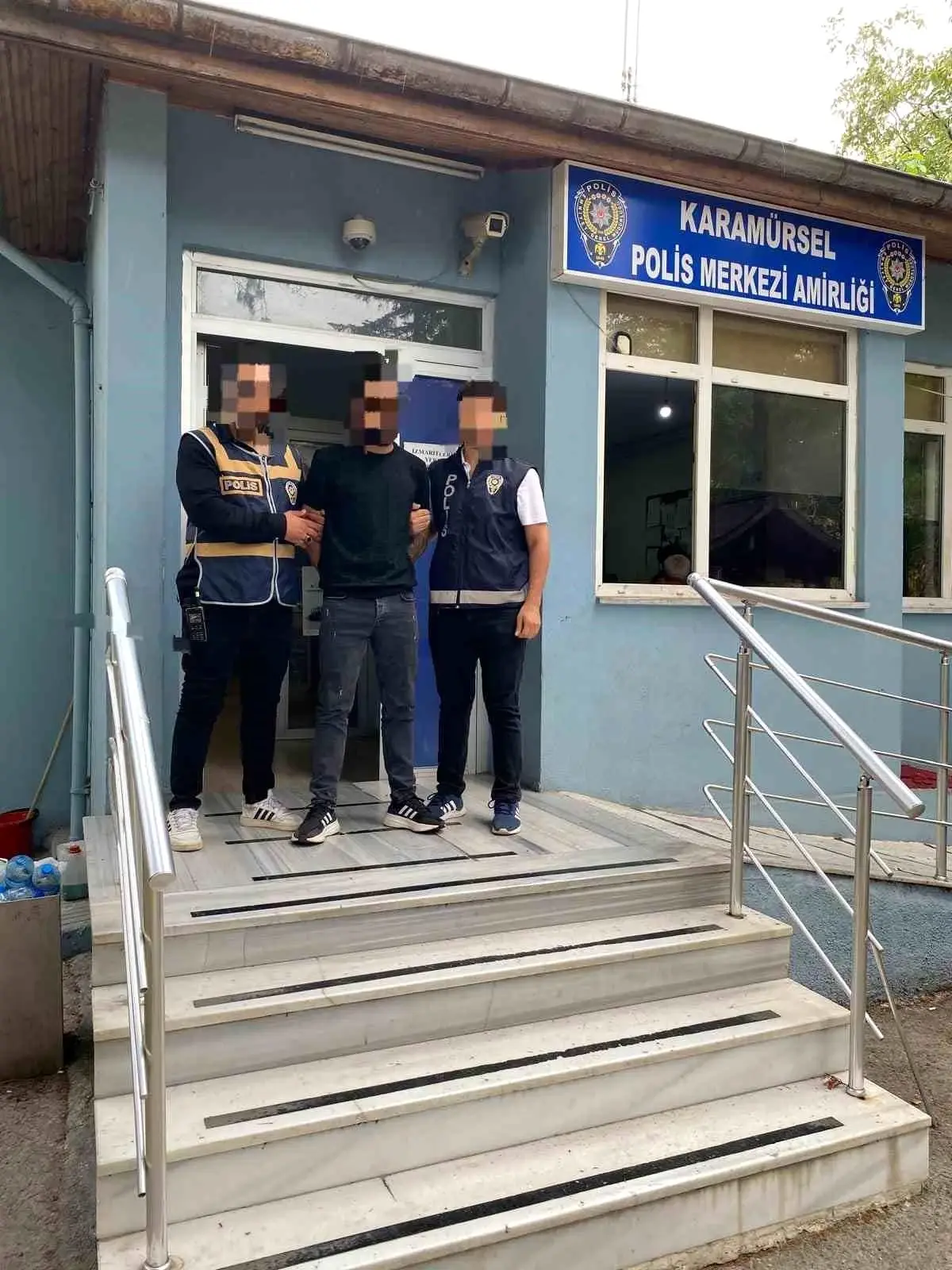 62 Yıl Hapis Cezalı Zanlı Karamürsel\'de Yakalandı