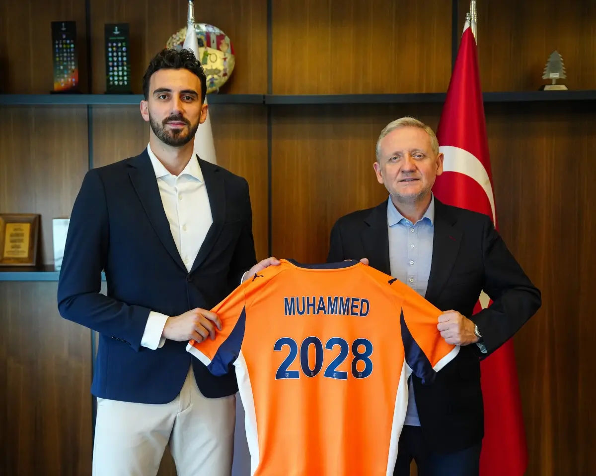 Başakşehir FK, Muhammed Şengezer\'in Sözleşmesini Uzattı