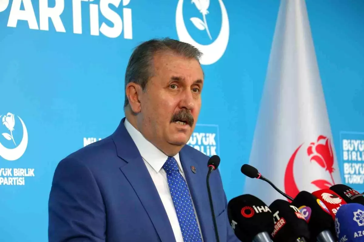 Destici: Türkiye\'nin Geleceği Dış Güçlerde Yazılmaz