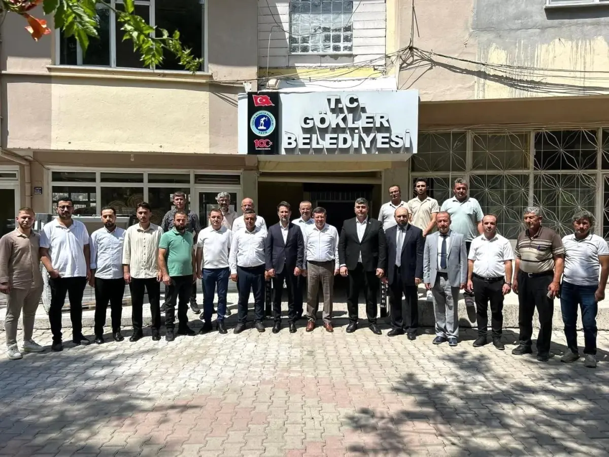 AK Parti Uşak Milletvekili Tuğrul, Gediz\'de \'Türkiye Yüzyılı\' Vizyonunu Paylaştı