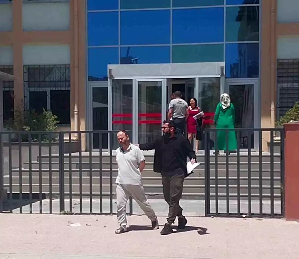 Mersin\'de Annesini Katleden Şizofren Mahkum Hayatını Kaybetti