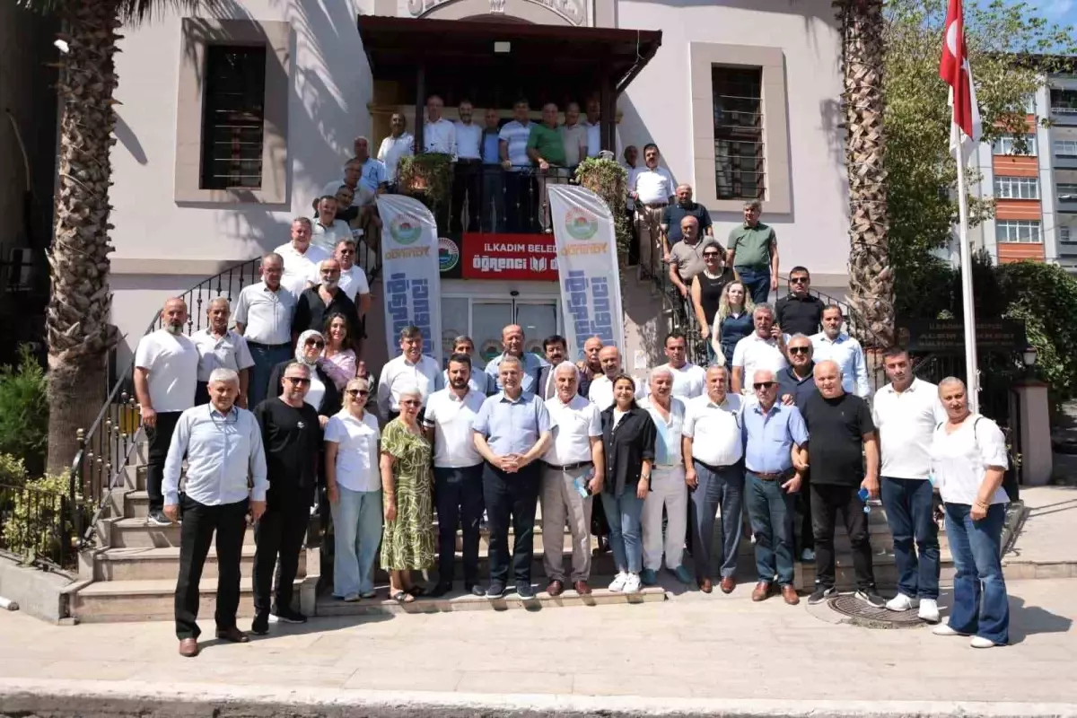 İlkadım Belediye Başkanı Kurnaz, Muhtarlarla Buluştu