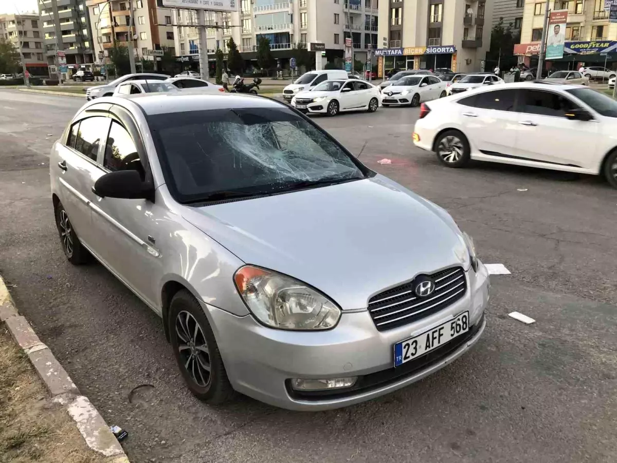 Elazığ\'da Kaza: 4 Yaralı