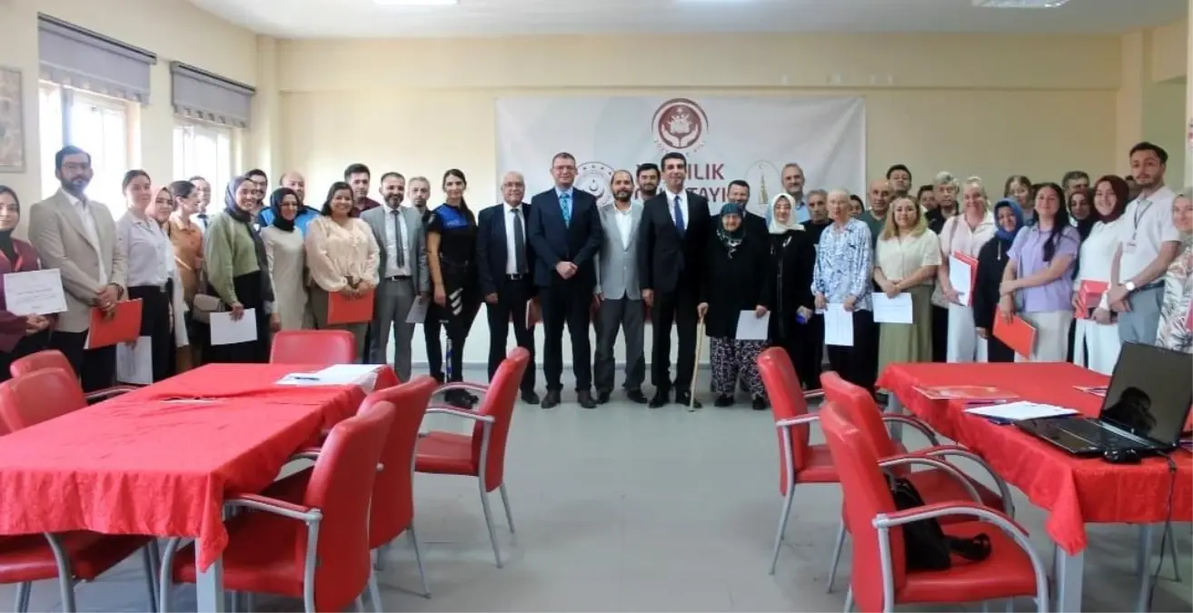 Kütahya\'da İl Yaşlılık Çalıştayı Düzenlendi