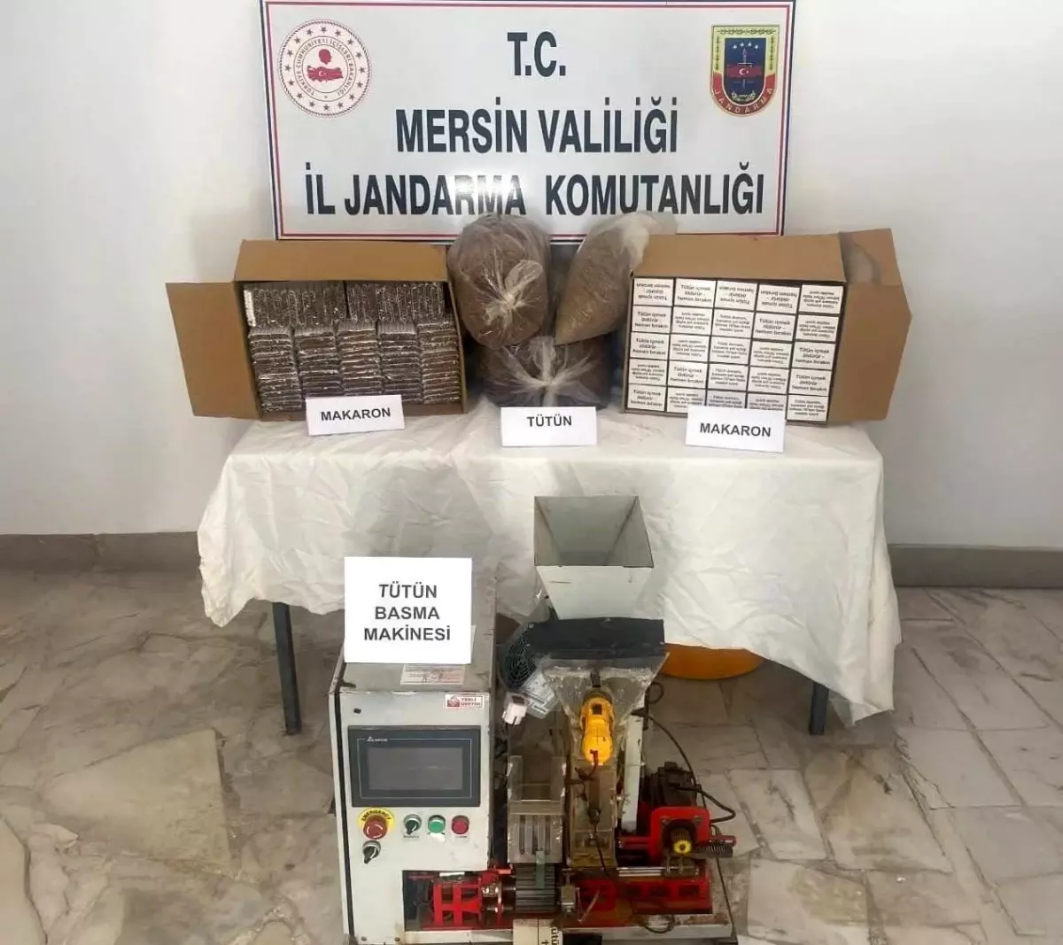 Mersin\'de Sigara Kaçakçılarına Operasyon
